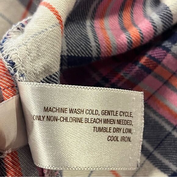 Old Navy button down long sleeve plaid tshirt - Picture 10 of 12